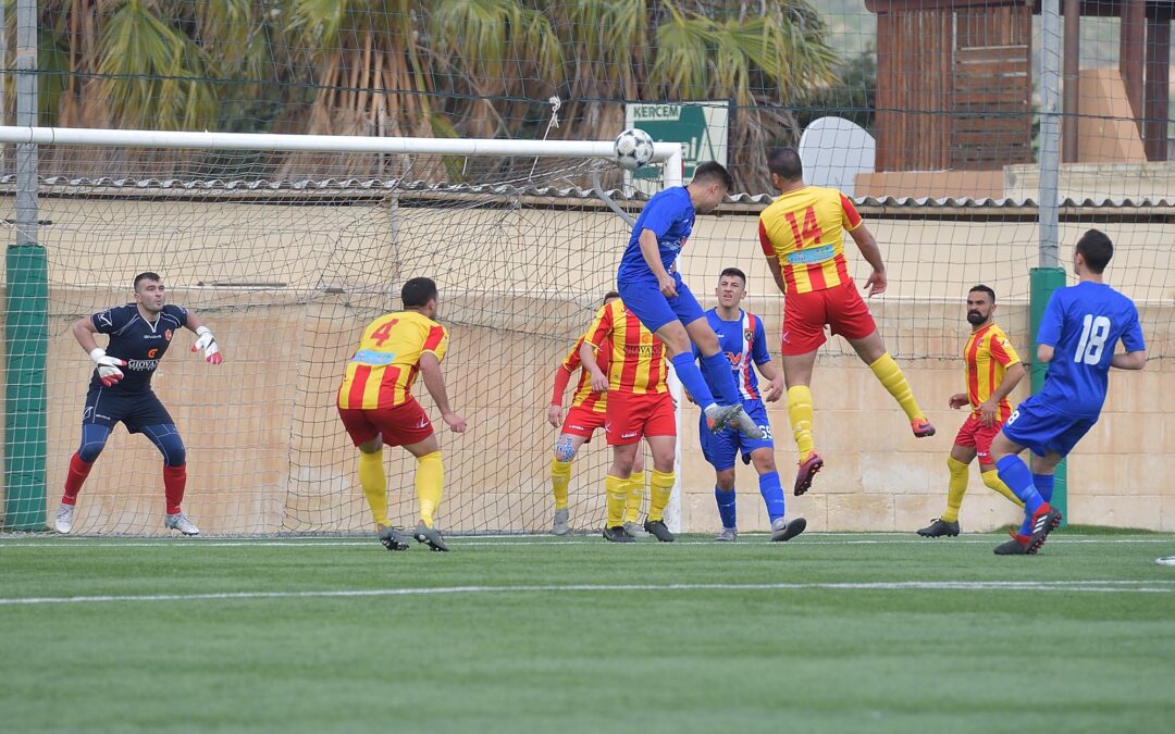 Zebbug recover a two-goal deficit with ten players