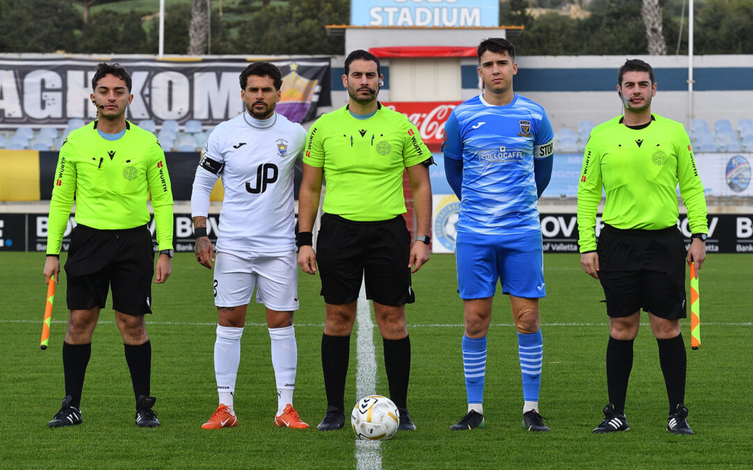 Wanderers Cruise Past Nadur